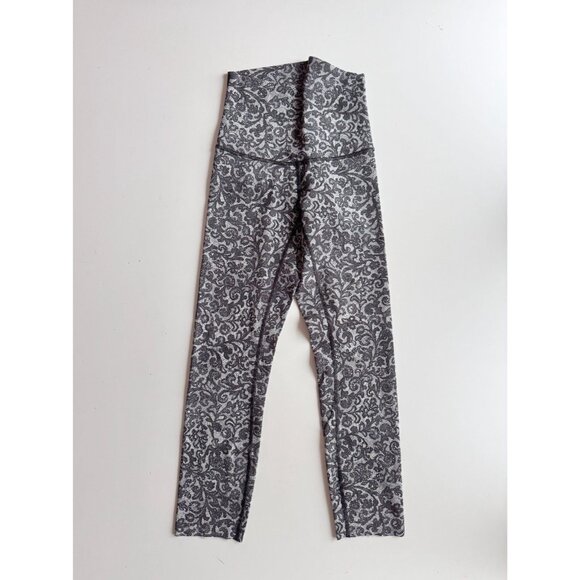 Lot of 2 LULULEMON Size 4 Wunder Under Leggings - Lace & Floral Print - Picture 3 of 16